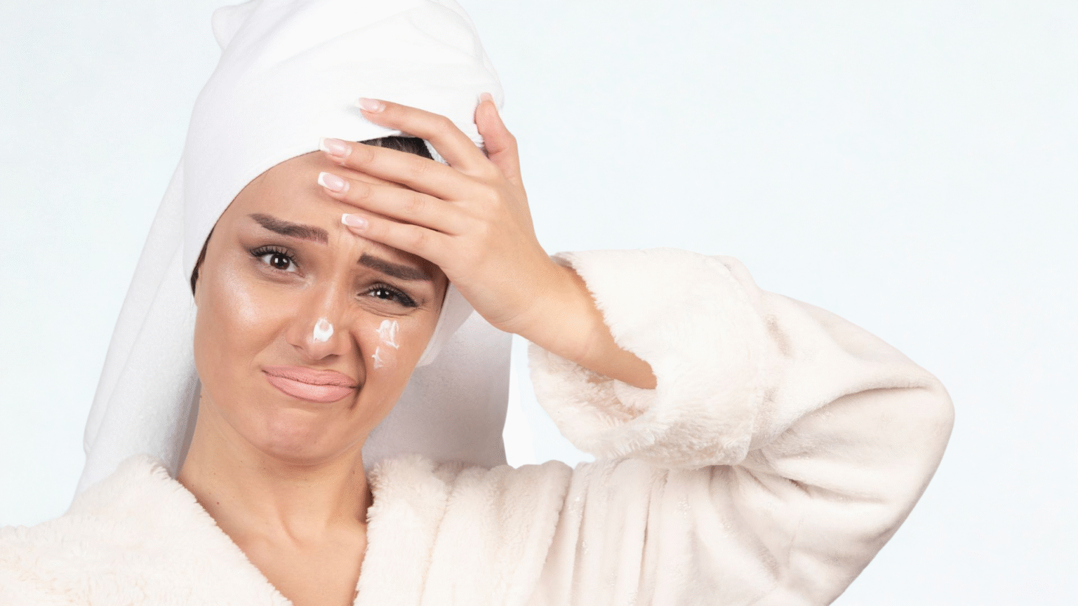 Skin is Oily or Dry? How to Tell Your Type at Home (2026 Guide) - The ...